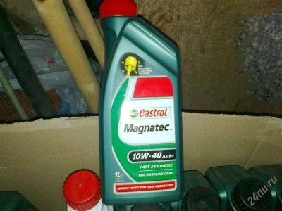 Лот: 1344878. Фото: 1. масло Castrol magnatec 10w40. Масла, жидкости