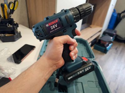 Лот: 17103319. Фото: 1. Шуруповерт Bosch 26V в кейсе... Электроинструмент