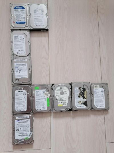 Лот: 19964643. Фото: 1. жесткие диски 10 шт. одним лотом. Жёсткие диски (HDD)