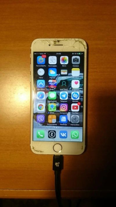 Лот: 10034095. Фото: 1. iPhone 6s. Смартфоны