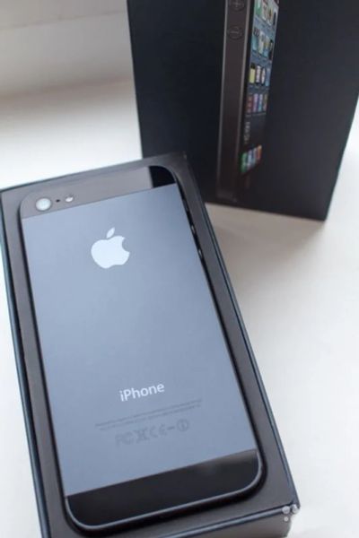 Лот: 7204624. Фото: 1. Apple iPhone 5 Черный 32Gb Гарантия... Смартфоны