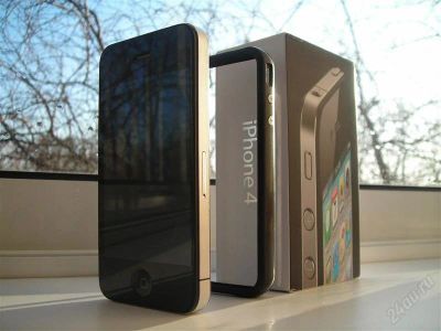 Лот: 1281394. Фото: 1. iPhone 4 [16Gb] + Черный бампер... Смартфоны