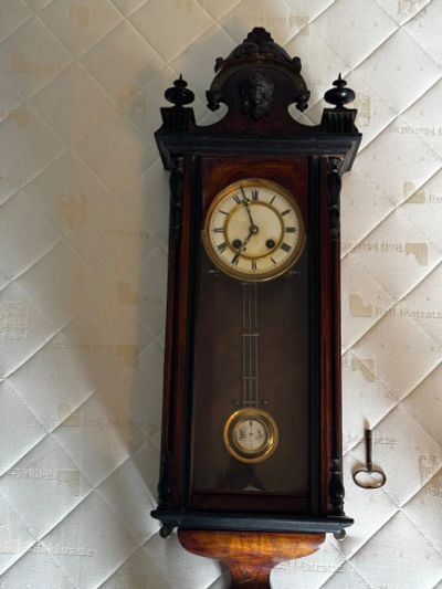 Лот: 25039184. Фото: 1. Часы. Часы настенные, настольные