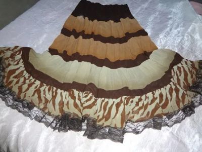 Лот: 3929810. Фото: 1. Юбка длинная с кружевами по низу... Юбки