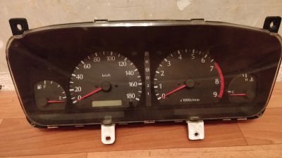 Лот: 14169354. Фото: 1. Спидометр Nissan Laurel GC35. Электрооборудование