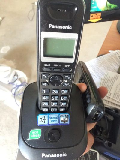 Лот: 5697837. Фото: 1. Беспроводной телефон Panasonic... DECT и радиотелефоны