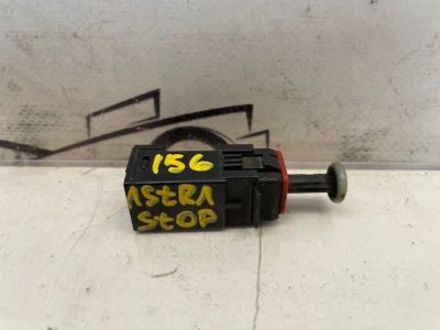 Лот: 24694251. Фото: 1. концевик педали тормоза Opel Astra... Другое (автозапчасти)