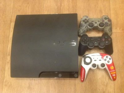 Лот: 6184524. Фото: 1. PS3 с 3-мя геймпадами. Игровые приставки, консоли