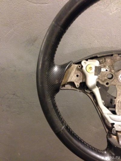 Лот: 10130793. Фото: 1. Руль кожаный mazda 3 axela (хетч... Салон