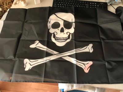 Лот: 5307221. Фото: 1. Пиратский флаг 60х90. Флаги, гербы