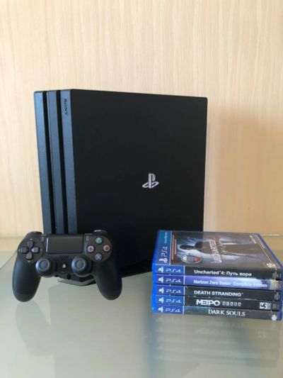 Лот: 17943838. Фото: 1. Sony PlayStation 4 Pro 1TB. Игровые приставки, консоли