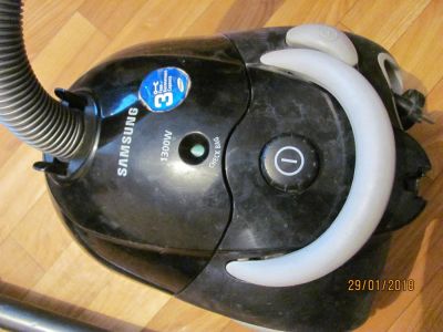 Лот: 10958574. Фото: 1. Samsung VC5853 с мешком. Пылесосы, паровые швабры