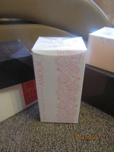 Лот: 8745030. Фото: 1. Avon Amore. Эфирные и косметические масла