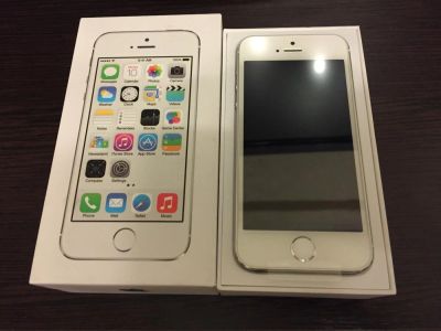 Лот: 6273893. Фото: 1. Apple iphone 5s, silver, 16gb... Смартфоны