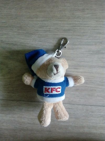 Лот: 9635656. Фото: 1. Брелок KFC. Брелоки для ключей