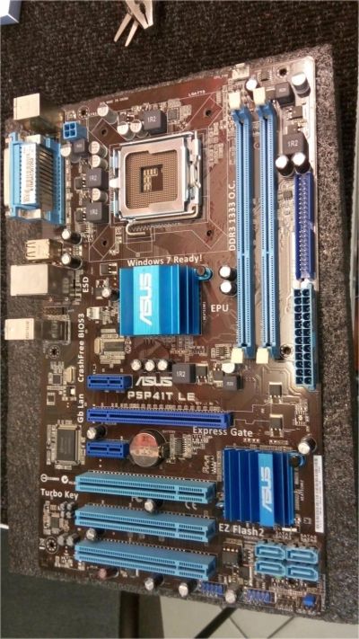Лот: 6829044. Фото: 1. Asus P5P41T Le. Материнские платы