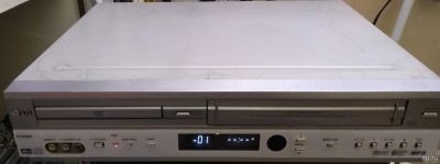 Лот: 13727040. Фото: 1. Комбайн DVD + VHS LG DC590W. DVD, Blu-Ray плееры
