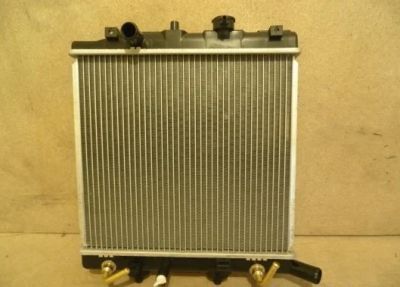 Лот: 3834139. Фото: 1. Радиатор mazda demio/323/ford... Двигатель и элементы двигателя