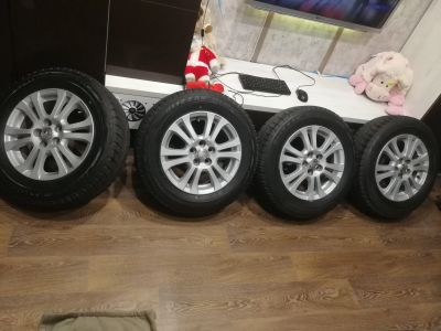 Лот: 19909399. Фото: 1. Шины на дисках Toyota R15. Шины на дисках