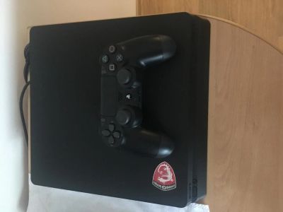 Лот: 9174750. Фото: 1. PS4 Slim 500GB (Состояние новой... Игровые приставки, консоли