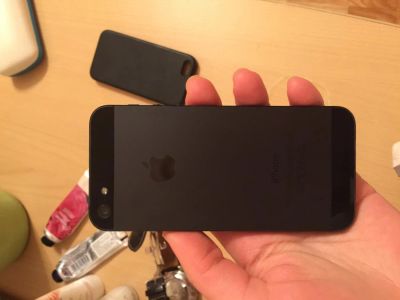 Лот: 5070556. Фото: 1. IPhone 5 16b черный, состояние... Смартфоны