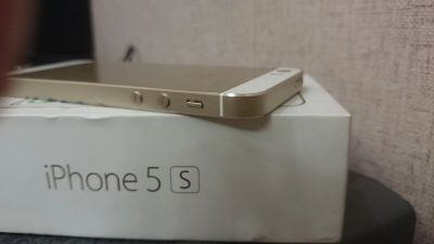 Лот: 4673942. Фото: 1. apple iphone 5s (gold). Смартфоны