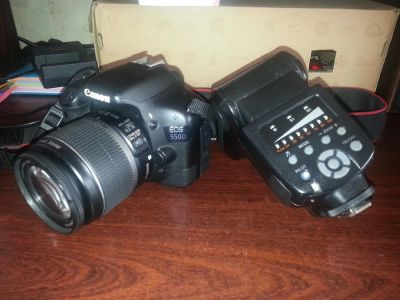 Лот: 3784804. Фото: 1. Продано!!! Canon 550d + kit 18-55mm... Цифровые зеркальные
