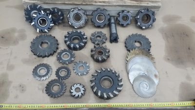 Лот: 16803702. Фото: 1. Фрезы одним лотом. С рубля. Промышленное