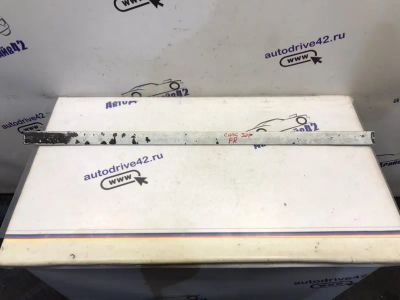 Лот: 21709422. Фото: 1. молдинг двери Honda Civic Ferio... Двигатель и элементы двигателя