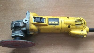 Лот: 11970636. Фото: 1. УШМ DeWalt D28134 (Е8257Н). Электроинструмент