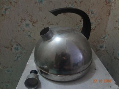 Лот: 6337179. Фото: 1. Старинный чайник с РУБЛЯ и по... Другое (антиквариат)