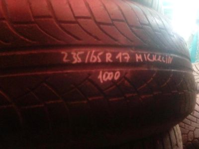 Лот: 9905631. Фото: 1. 235/65 R17 Michelin одно. Шины