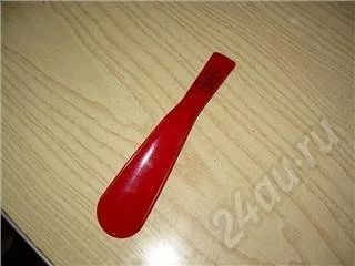 Лот: 323567. Фото: 1. Ложечка для обуви. Другое (аксессуары)