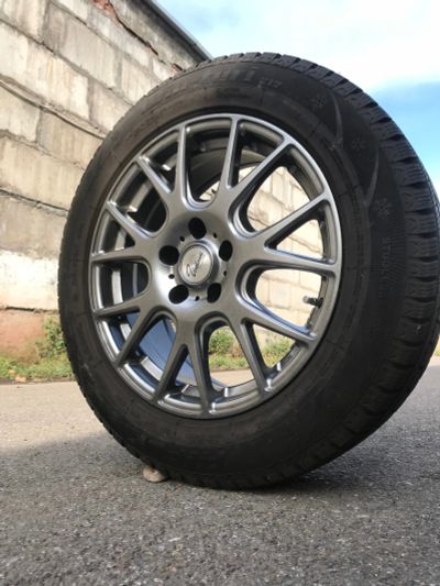 Лот: 12242103. Фото: 1. Диски Versandy r17 +зимняя резина... Шины на дисках