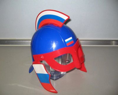 Лот: 10171043. Фото: 1. шлем рыцаря Россиянин,пластик... Карнавальные маски, шляпы, аксессуары
