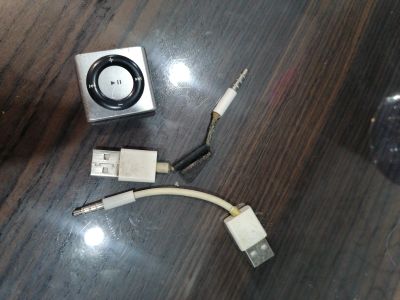 Лот: 18627620. Фото: 1. IPod shuffle. Плееры