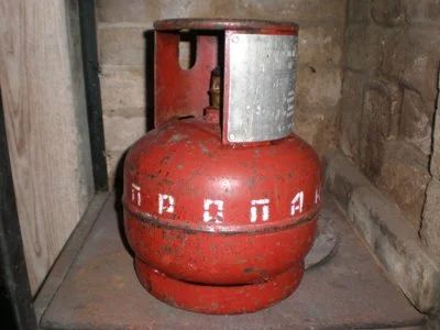 Лот: 5523396. Фото: 1. балон газовый пропан с клапаном. Баллоны, газ в баллонах