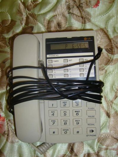 Лот: 3543583. Фото: 1. LG GS-472H. Проводные телефоны