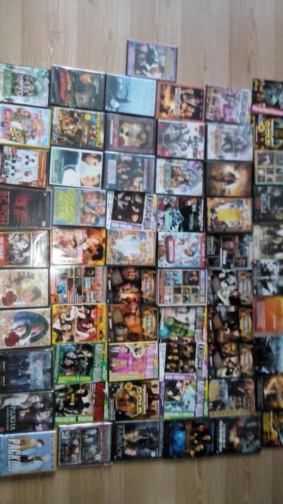 Лот: 7109740. Фото: 1. Продам DVD диски с фильмами. Звук, фото, видео
