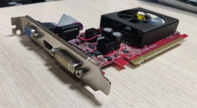 Лот: 20188470. Фото: 1. Видеокарта GeForce 8400GS/1GbD... Видеокарты