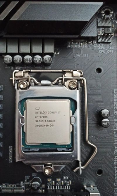 Лот: 16723305. Фото: 1. Intel core i7 9700k. Процессоры