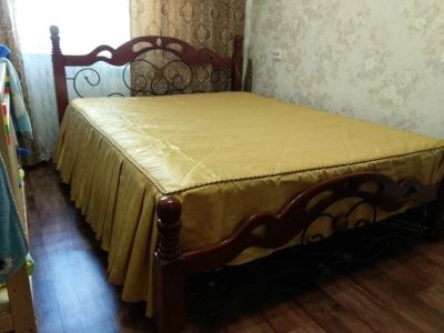 Лот: 13316932. Фото: 1. Кровать двухспальная с матрацом... Кровати