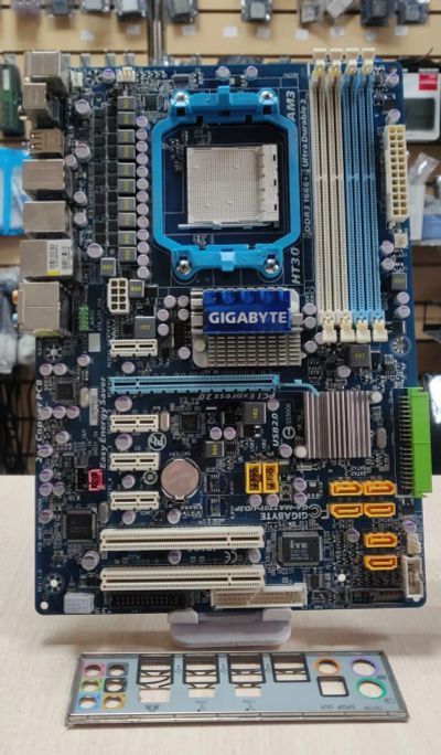 Лот: 20860366. Фото: 1. Мат. плата Gigabyte GA-MA770T-UD3P... Материнские платы