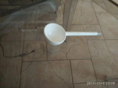 Лот: 10544912. Фото: 1. ложка для мороженого Tupperware. Кухонные аксессуары