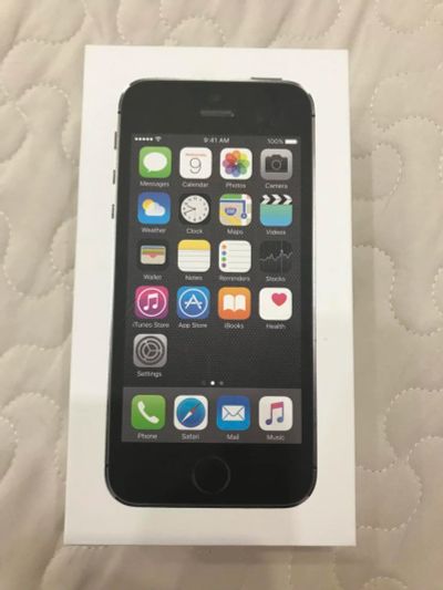 Лот: 11179455. Фото: 1. iPhone 5s space grey 16gb. Смартфоны