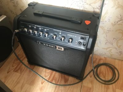 Лот: 11786267. Фото: 1. Комбоусилитель LINE 6 Spider IV... Гитарные эффекты и комбоусилители