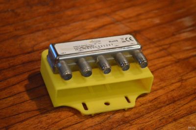 Лот: 13559449. Фото: 1. DiSEqC Switch 4 в 1 GI-411 Golden... Цифровое, спутниковое ТВ