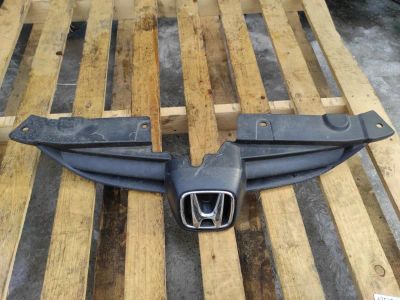 Лот: 21409994. Фото: 1. решетка радиатора Honda Fit Aria... Двигатель и элементы двигателя