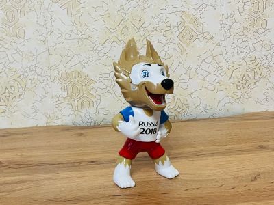 Лот: 25518427. Фото: 1. Статуэтка лайка (Игрушка дуделка... Гирлянды, шарики, новогодние аксессуары