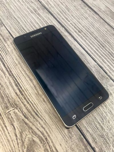 Лот: 22174519. Фото: 1. Samsung Galaxy J5 (2831). Смартфоны
